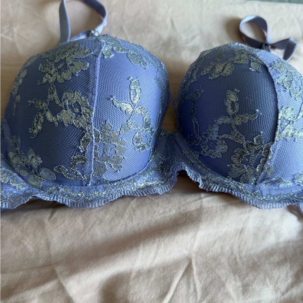 Victoria's Secret  Lace Underwire Bra